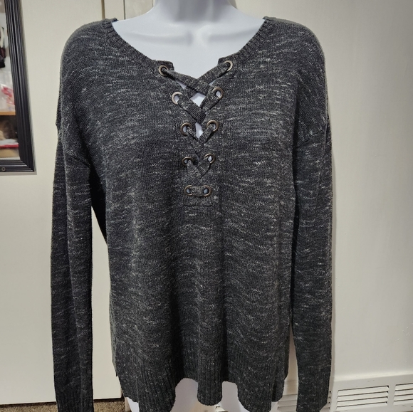 AEO Gray Sweater - Picture 6 of 6